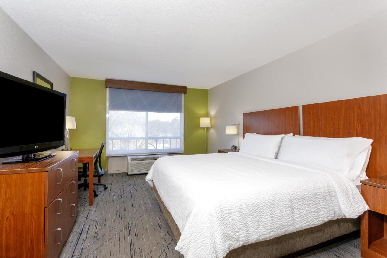 | Holiday Inn Express Hotel & Suites Jacksonville South I-295, an IHG Hotel