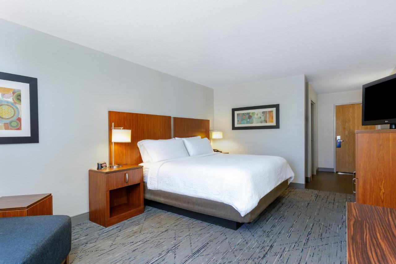 Leisure King Room - Non-Smoking at Holiday Inn Express Hotel & Suites Jacksonville South I-295 by IHG