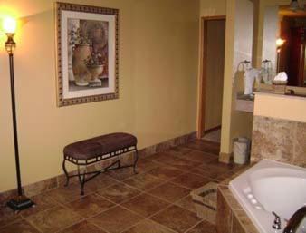 Deluxe King Suite at Sunset Inn & Suites
