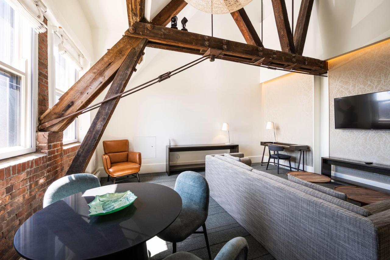One-Bedroom Suite at The Richardson Hotel