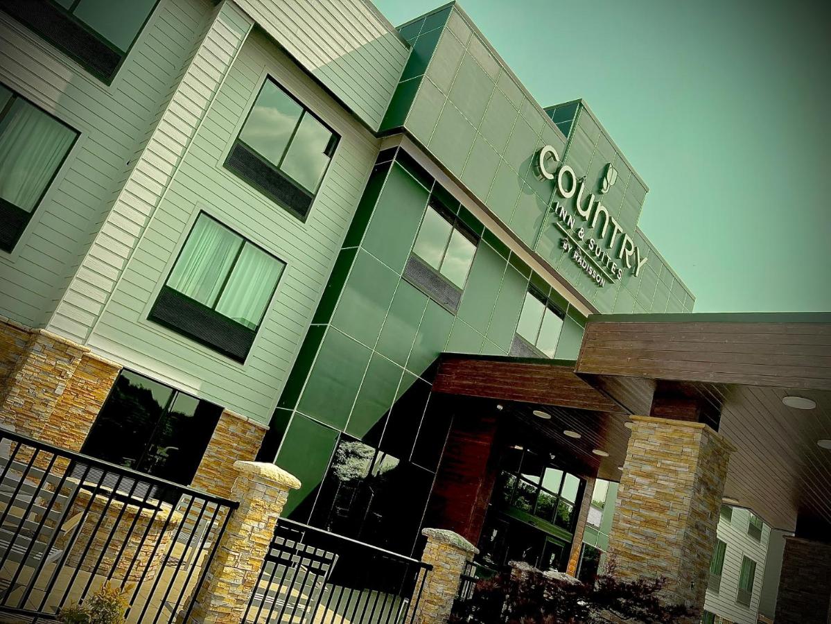 | Country Inn & Suites by Radisson, Sevierville Kodak, TN