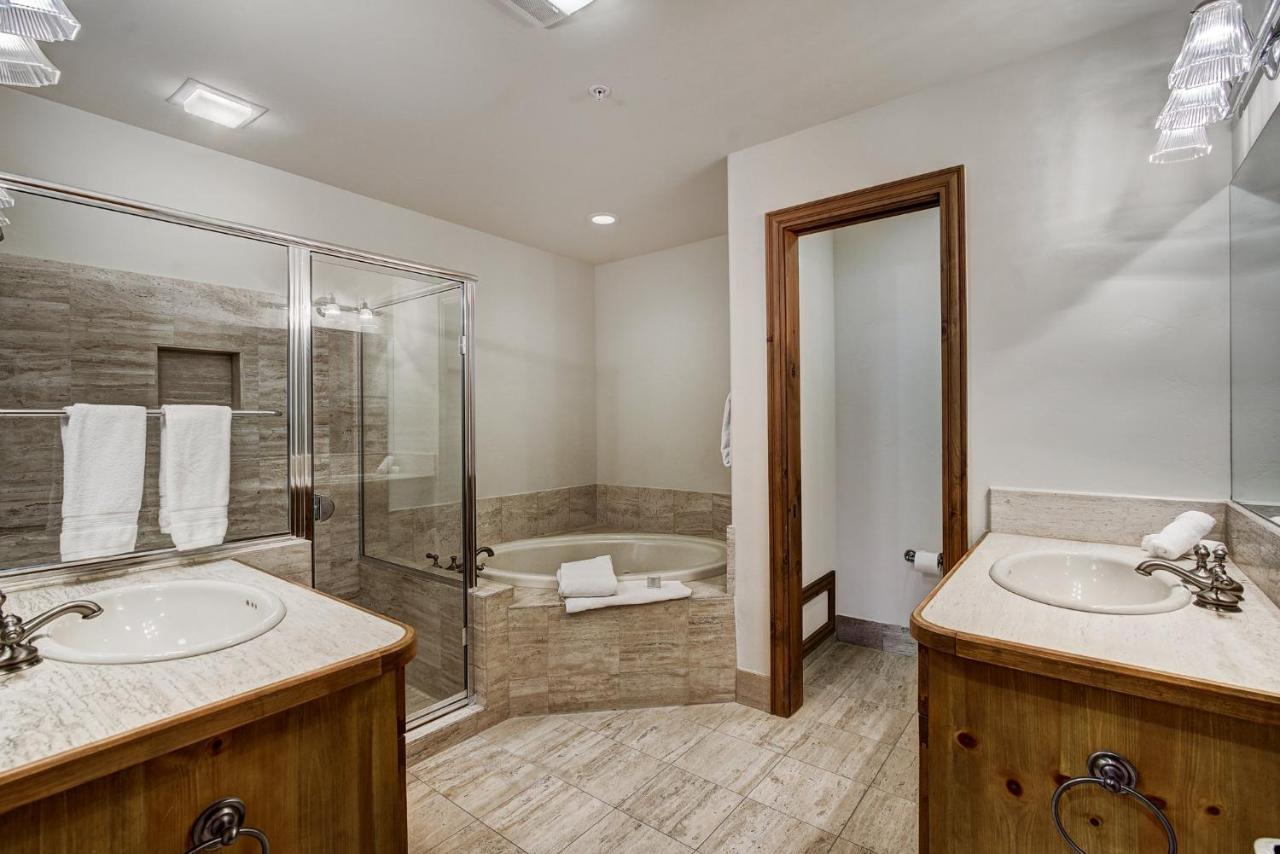  | Elkhorn Lodge