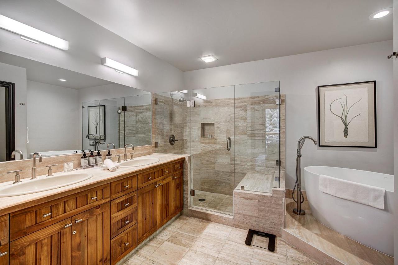  | Elkhorn Lodge