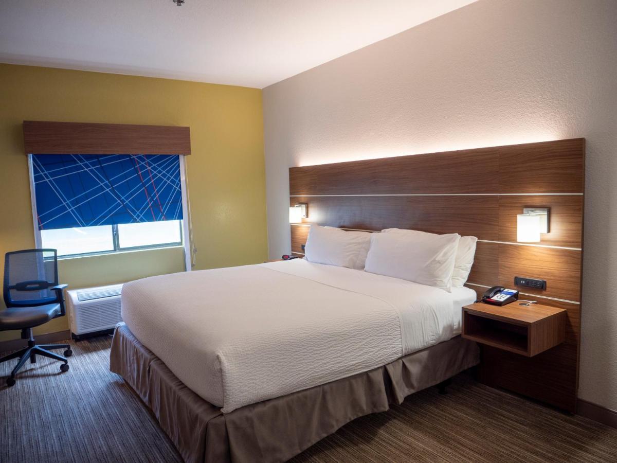 King Room - Non-Smoking at Holiday Inn Express & Suites Greenville Airport by IHG