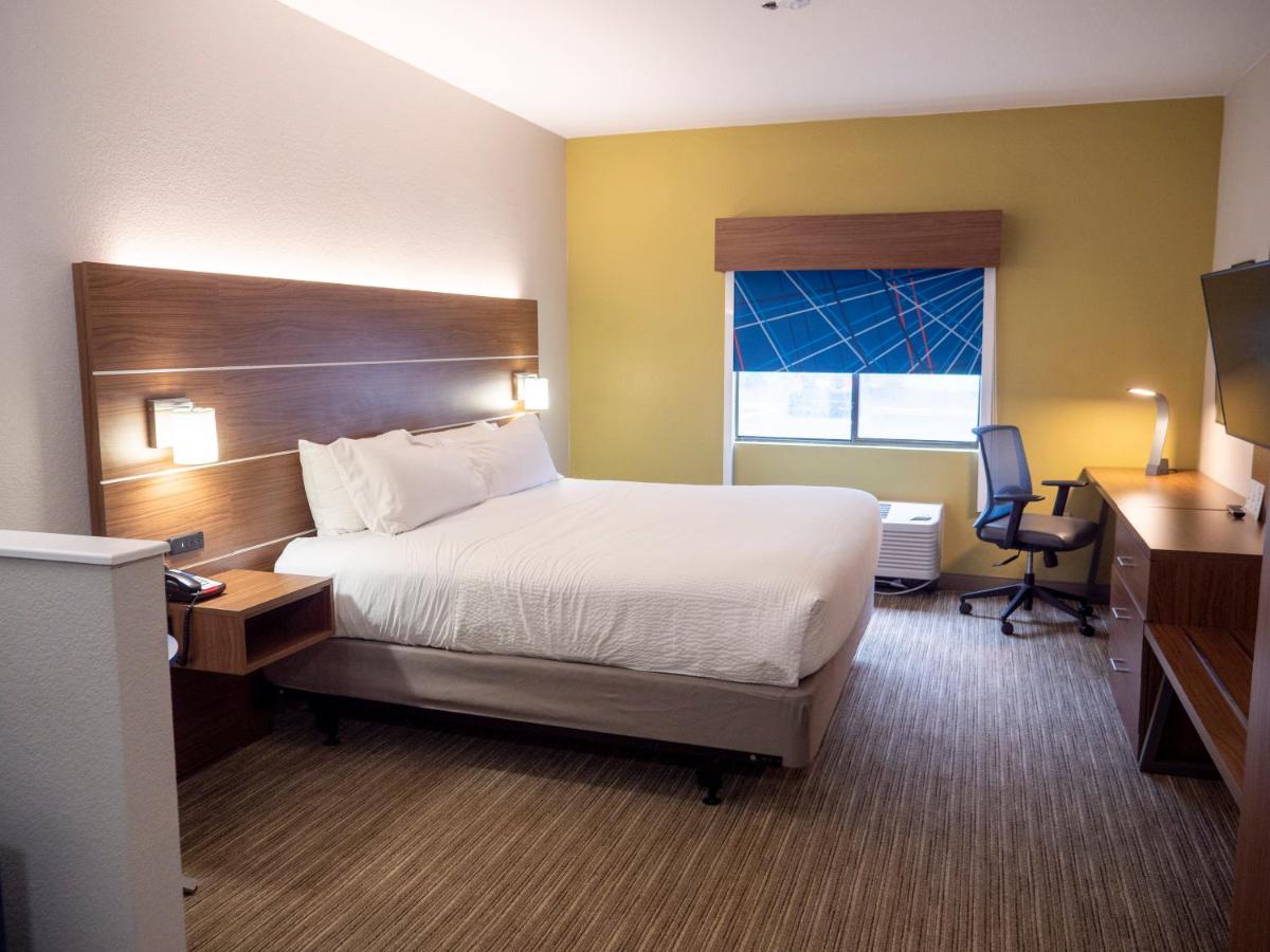  | Holiday Inn Express Hotel & Suites Greenville Airport