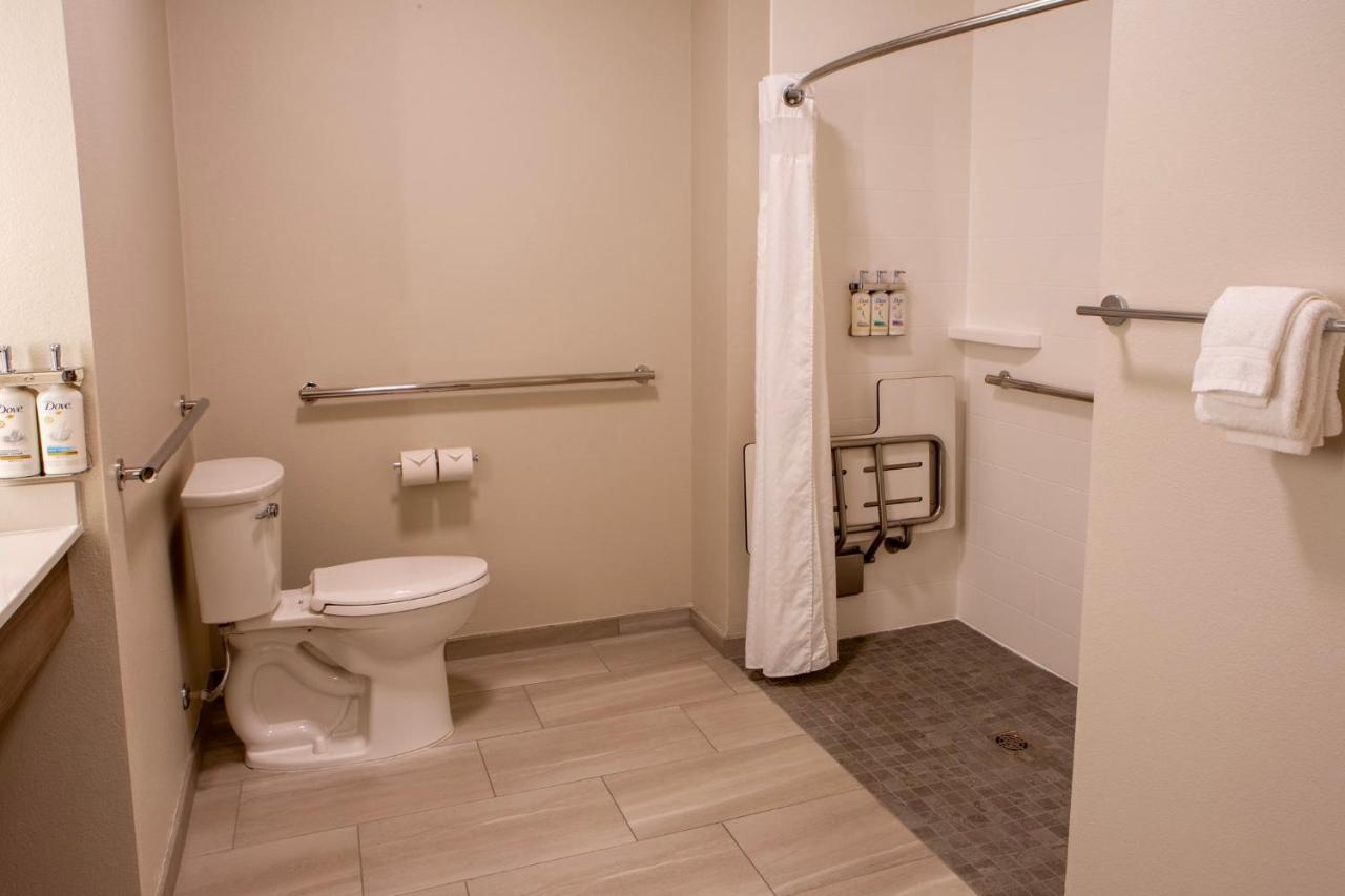 King Room - Disability Access at Holiday Inn Express & Suites Sioux City - Southern Hills by IHG