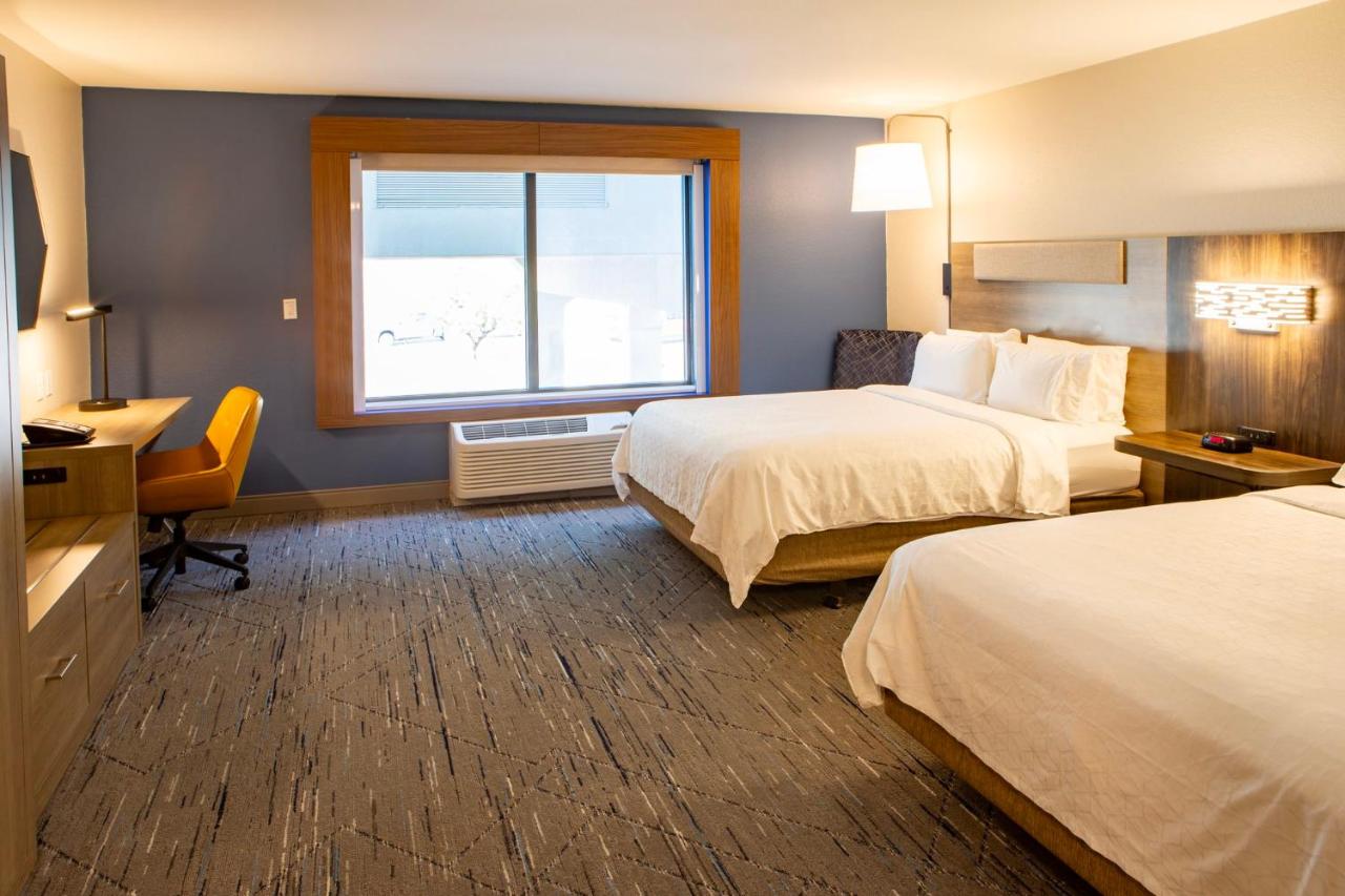 Room with Two Beds - Hearing Accessible - Non-Smoking at Holiday Inn Express & Suites Sioux City - Southern Hills by IHG
