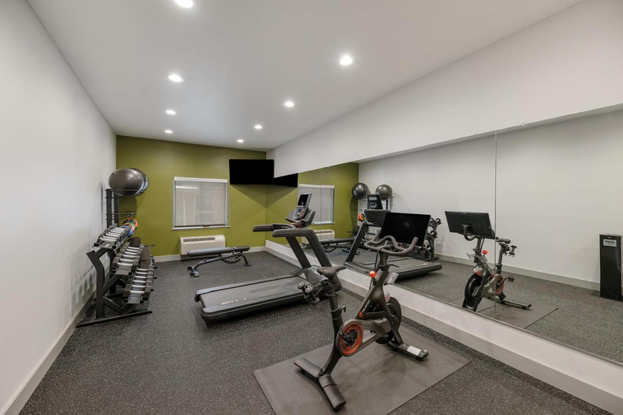 | Super 8 by Wyndham Midland South