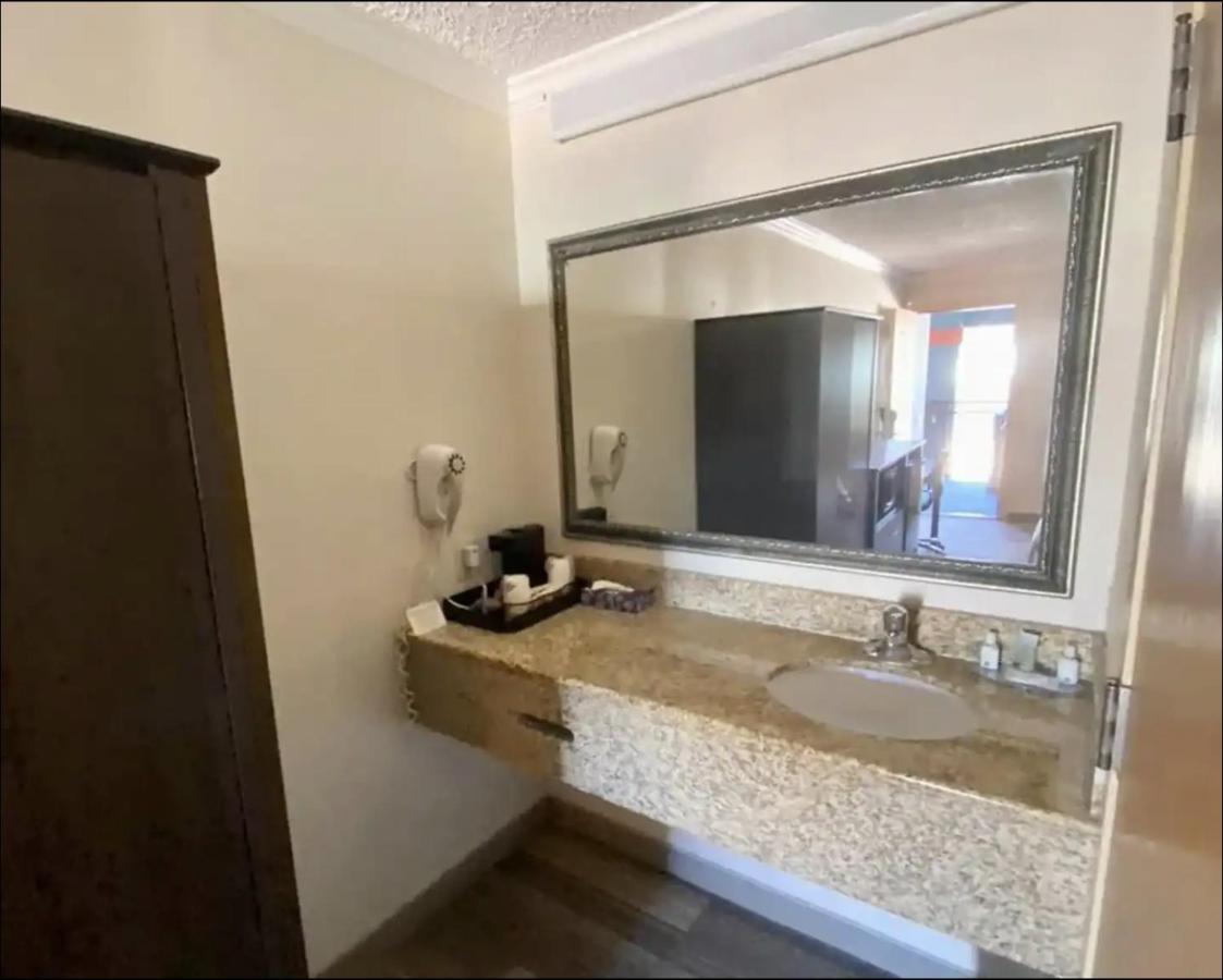 | Quality Inn & Suites Atlantic City Marina District