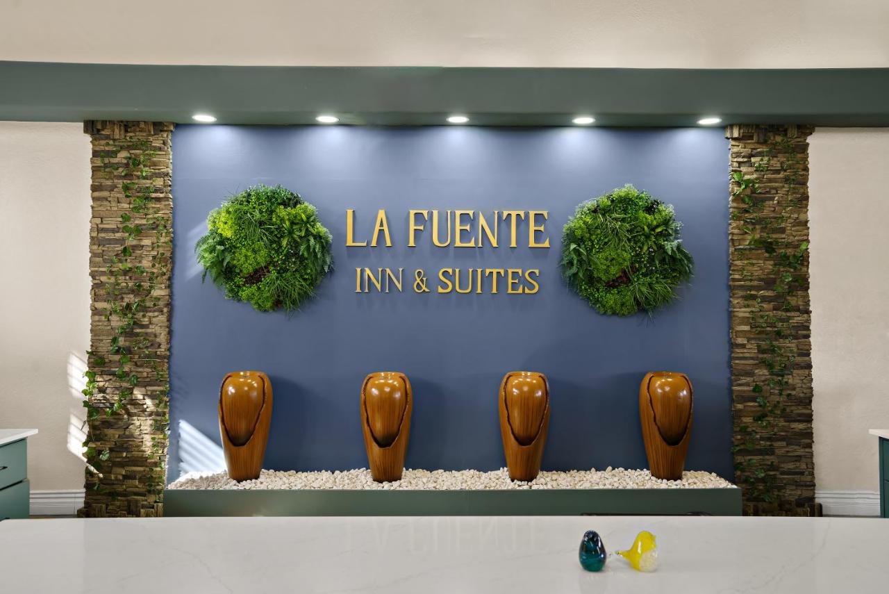  | La Fuente Inn & Suites