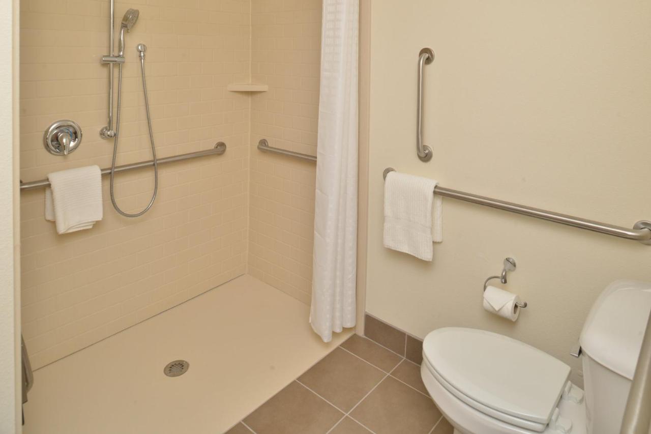  | Candlewood Suites Eugene Springfield