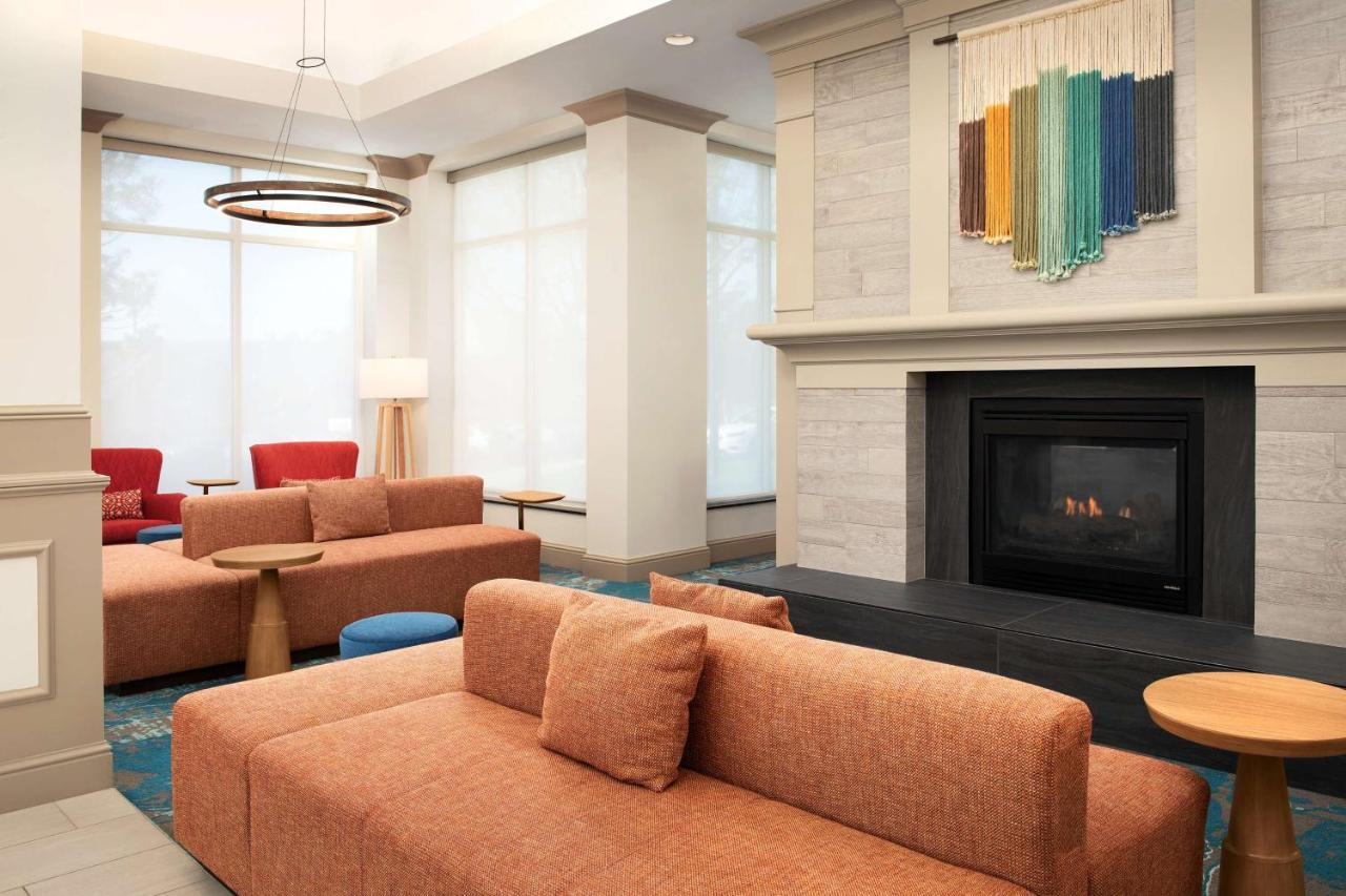 | Hilton Garden Inn Solomons