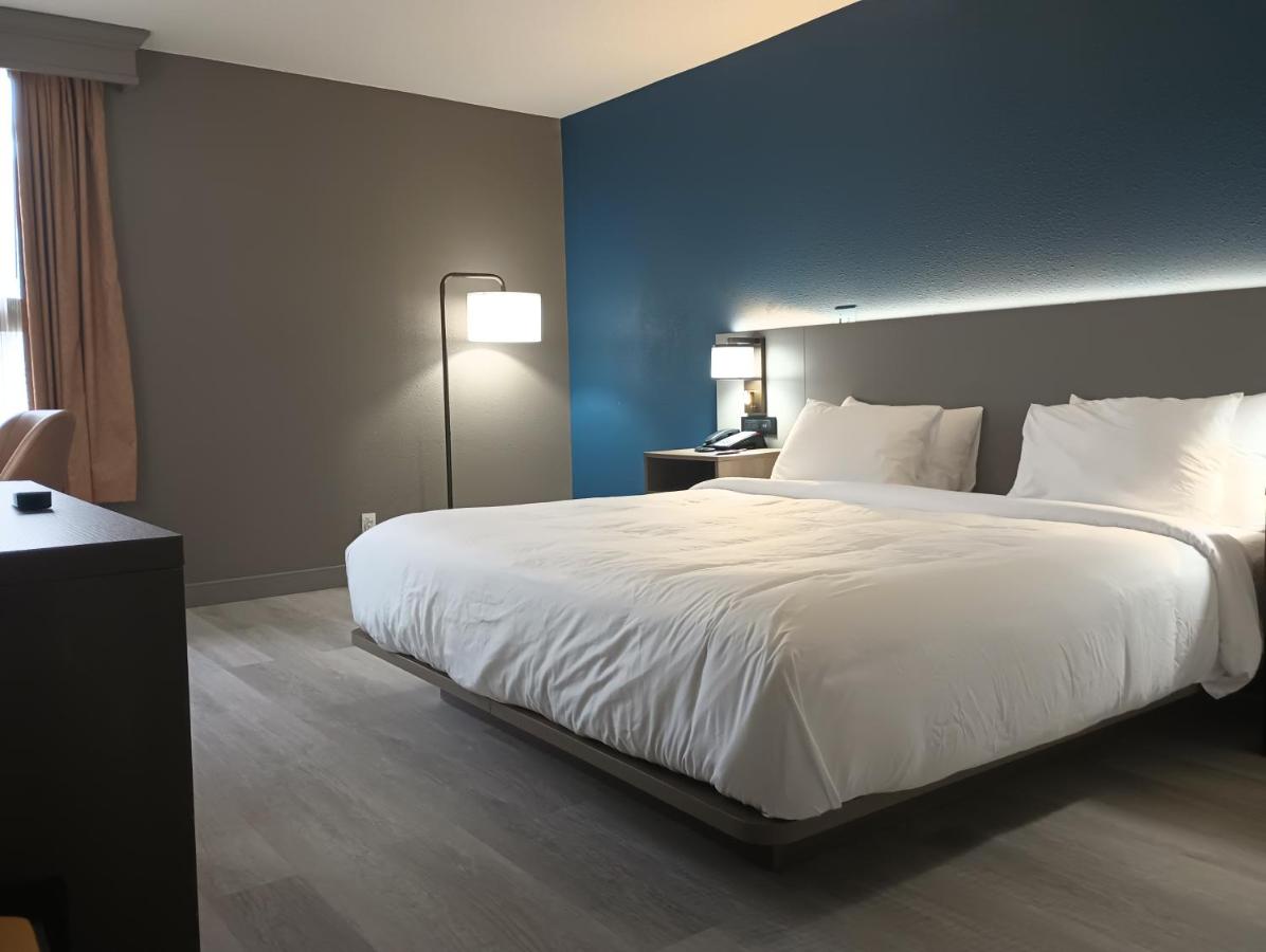 | SureStay Plus Hotel by Best Western Johnson City