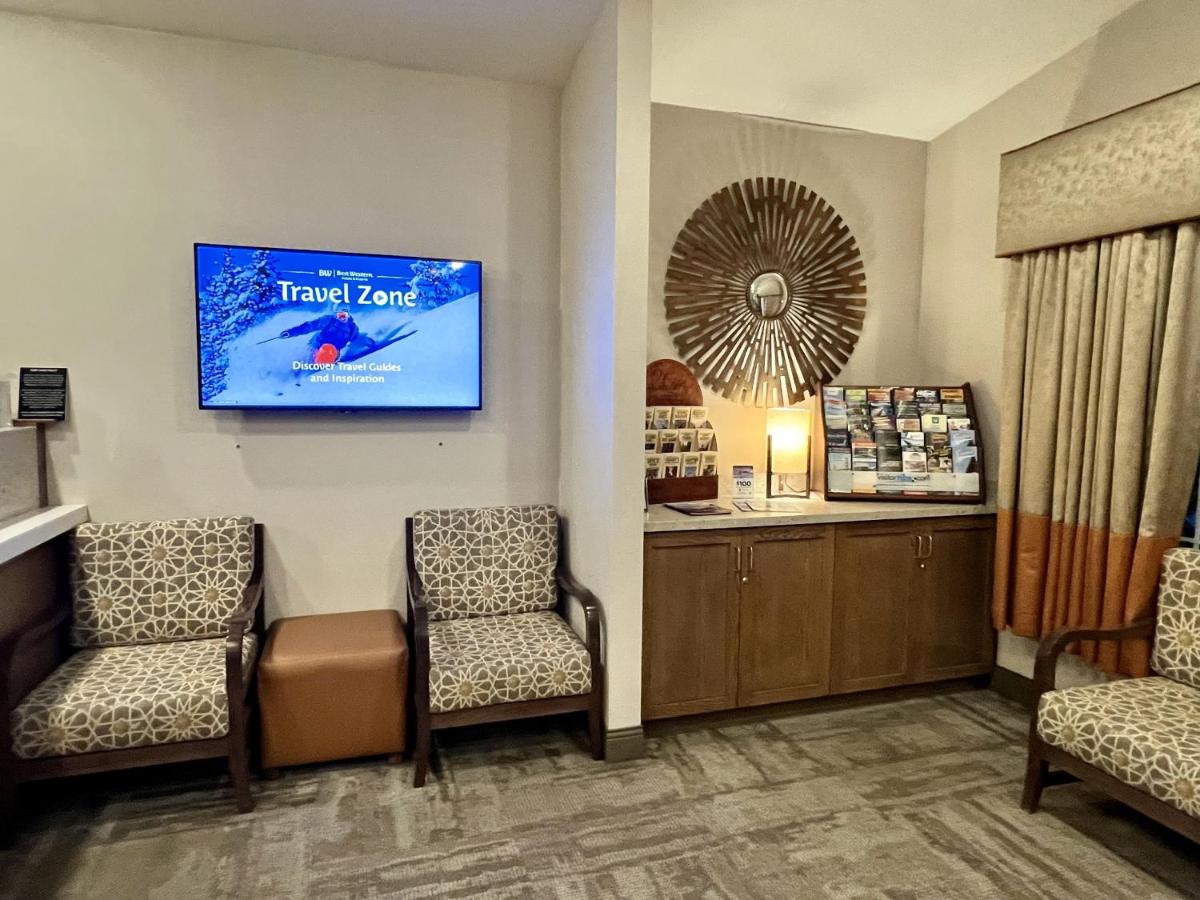 | Best Western Country Inn