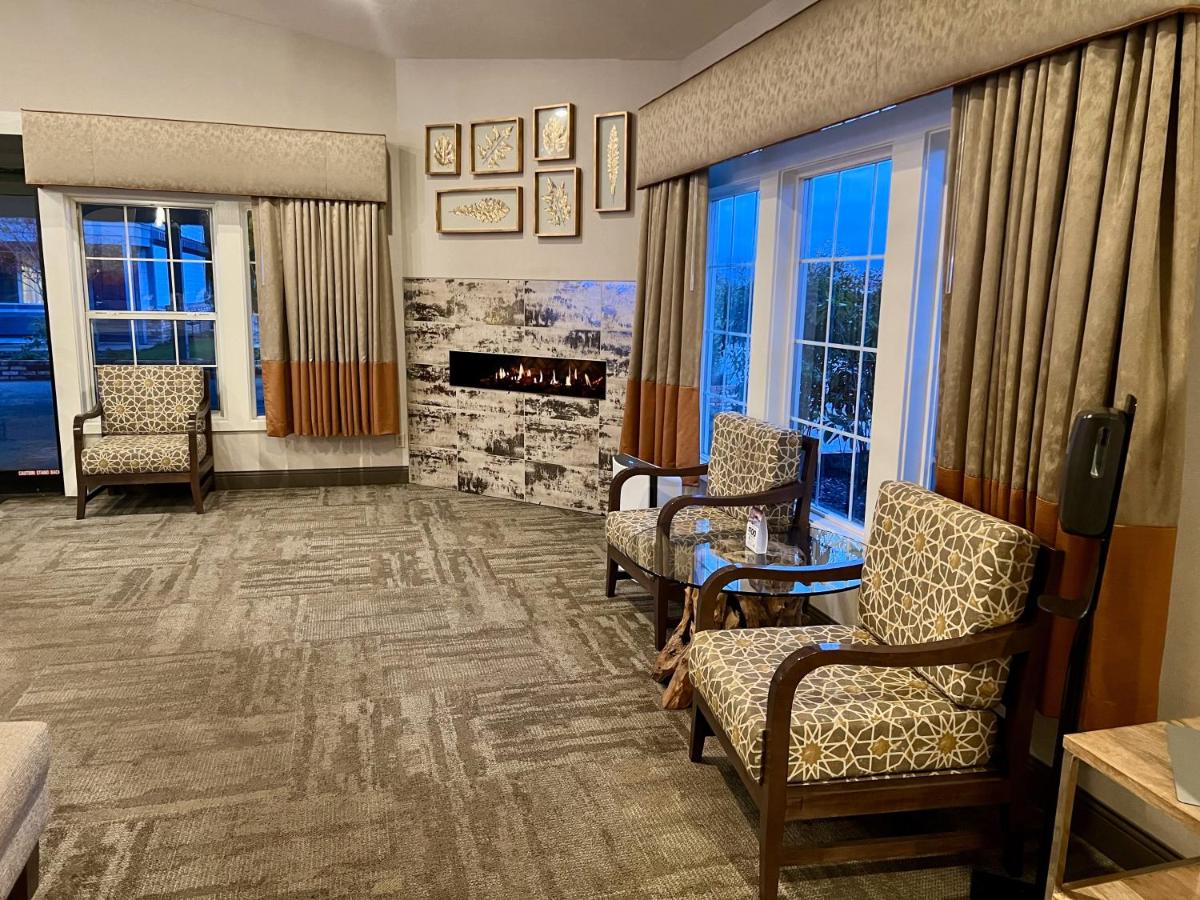 | Best Western Country Inn