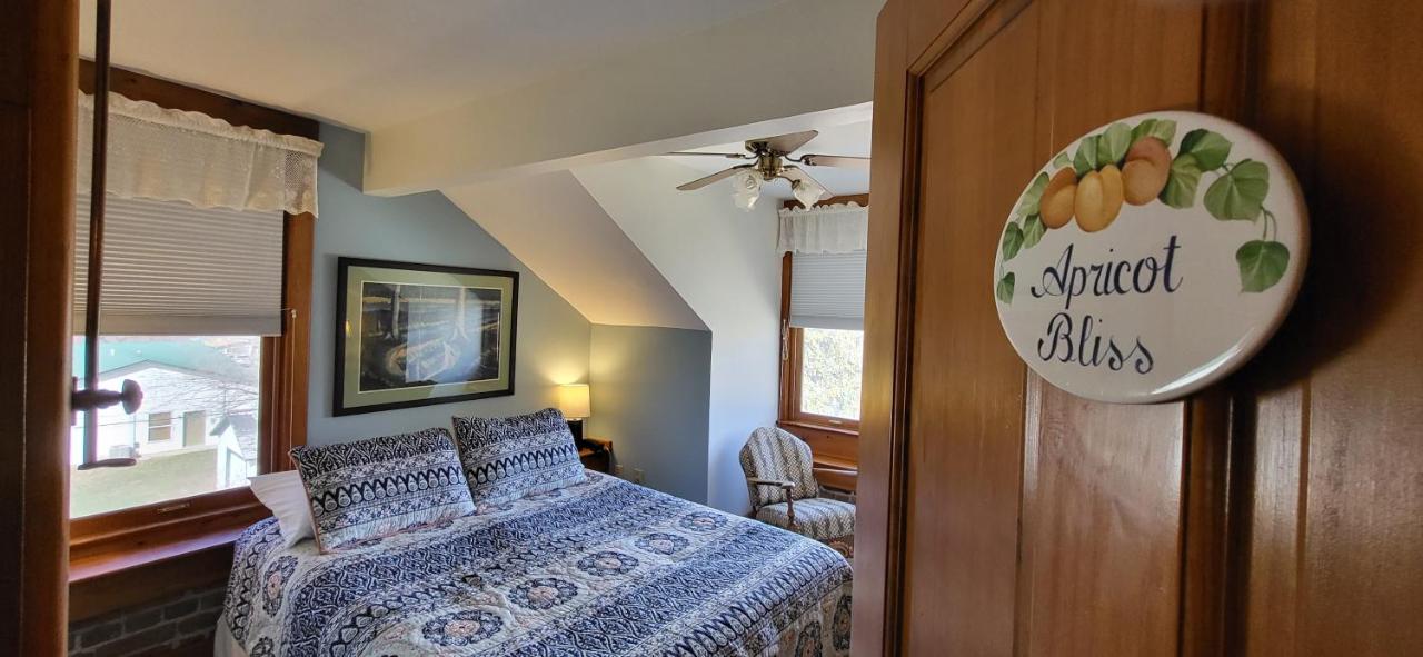 | Bross Hotel B & B