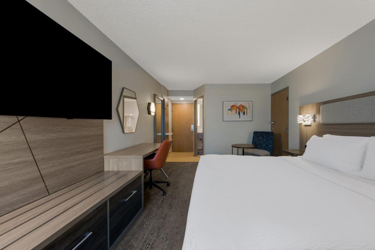  | Holiday Inn Express Hotels- Hampton, an IHG Hotel