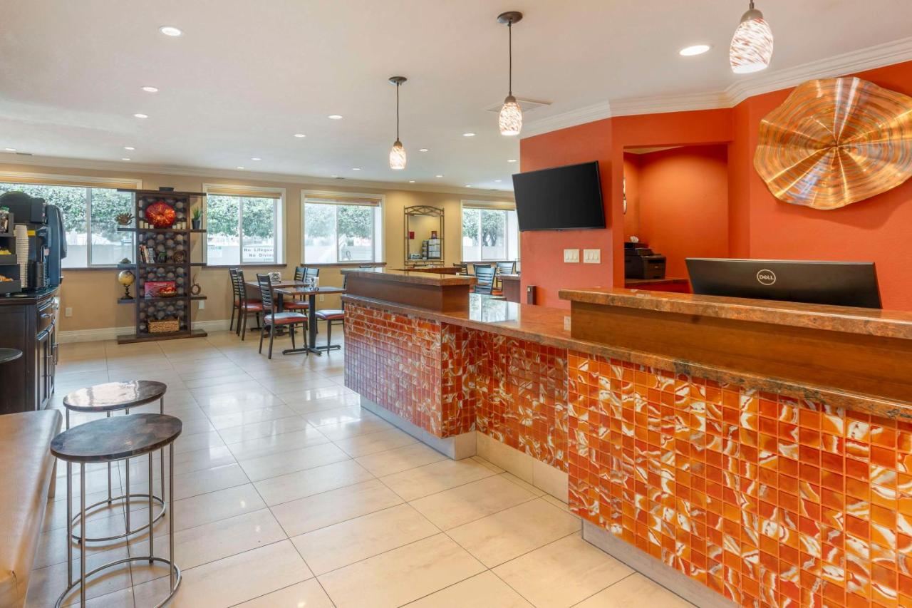  | Best Western Plus Airport Plaza