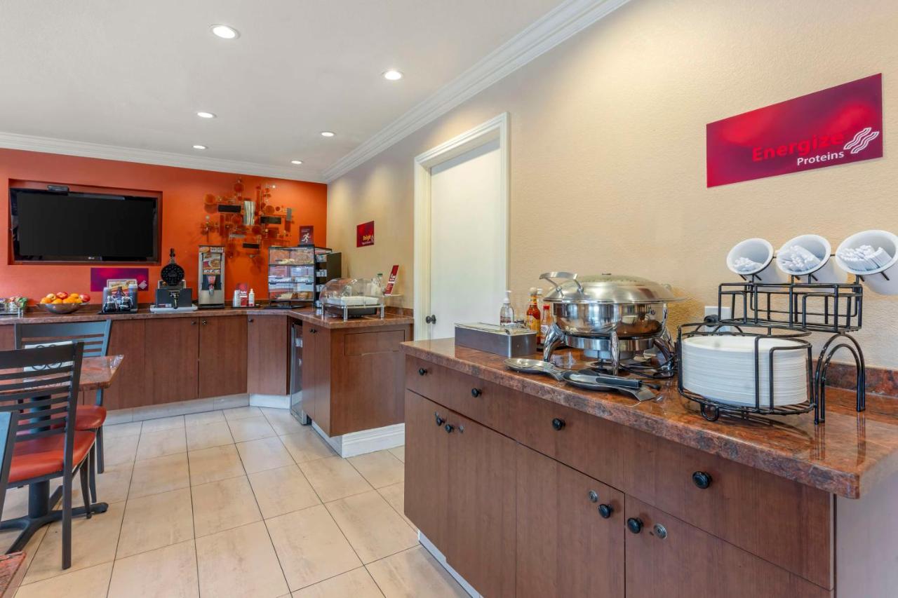  | Best Western Plus Airport Plaza