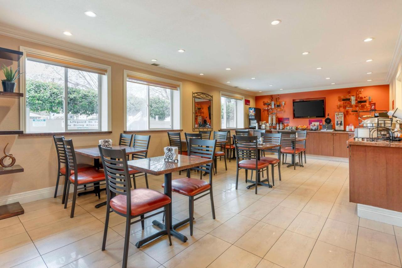  | Best Western Plus Airport Plaza