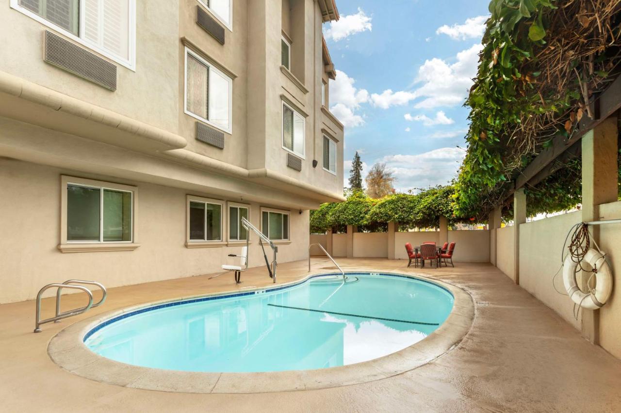  | Best Western Plus Airport Plaza