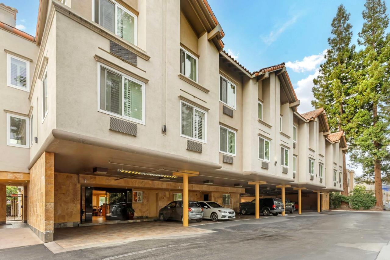  | Best Western Plus Airport Plaza