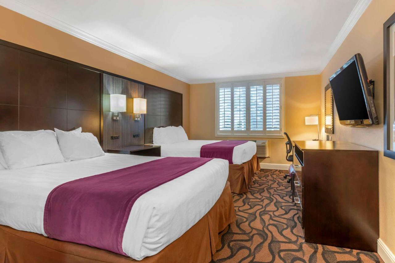  | Best Western Plus Airport Plaza
