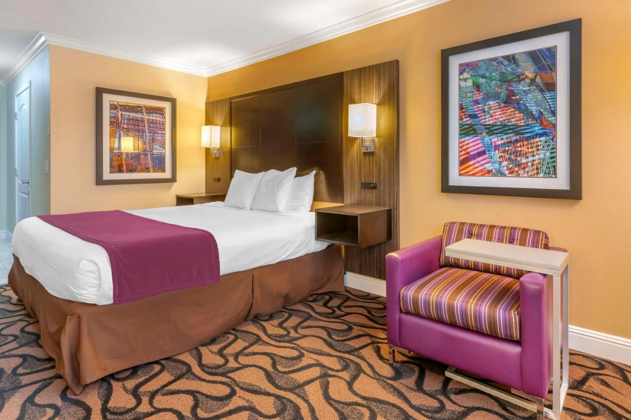  | Best Western Plus Airport Plaza