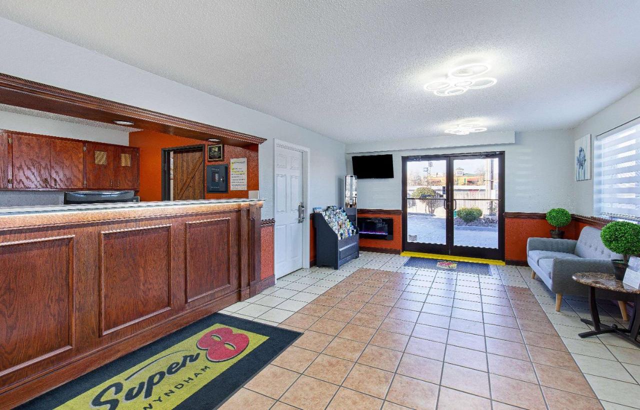 | Super 8 by Wyndham Johnson City