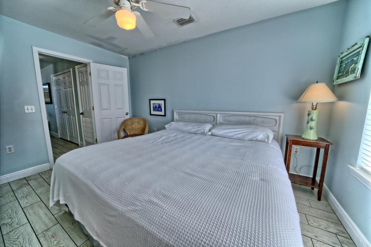  | Pineapple Villas