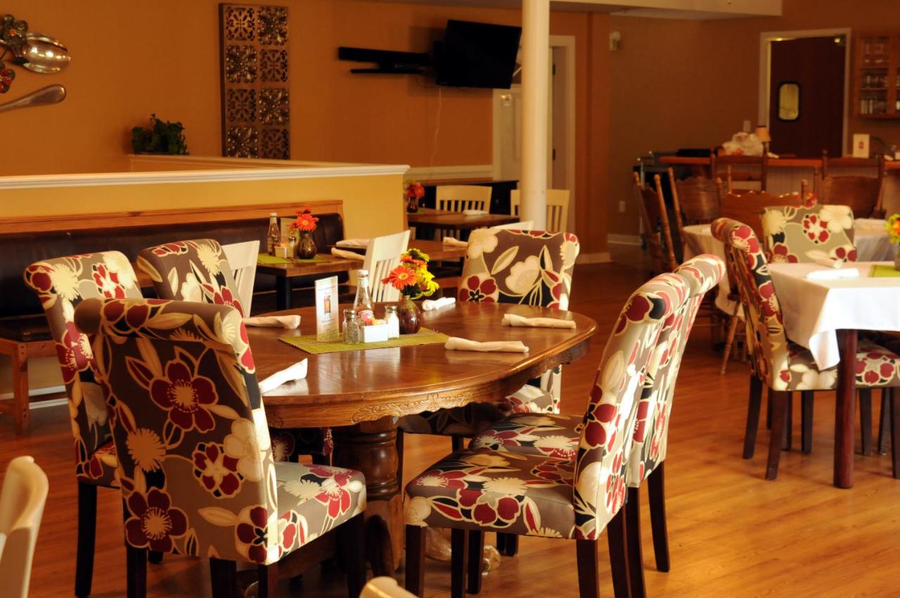  | Acorn Hill Lodge and Spa