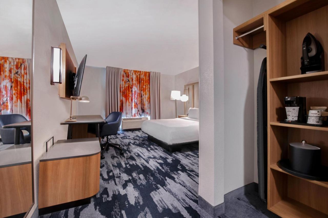 Guest King Room at Fairfield Inn & Suites by Marriott Greenwood