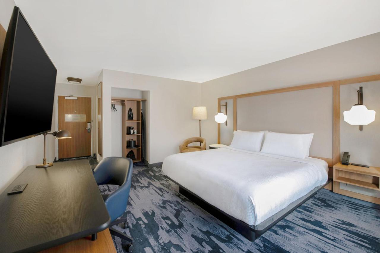 Guest King Room at Fairfield Inn & Suites by Marriott Greenwood