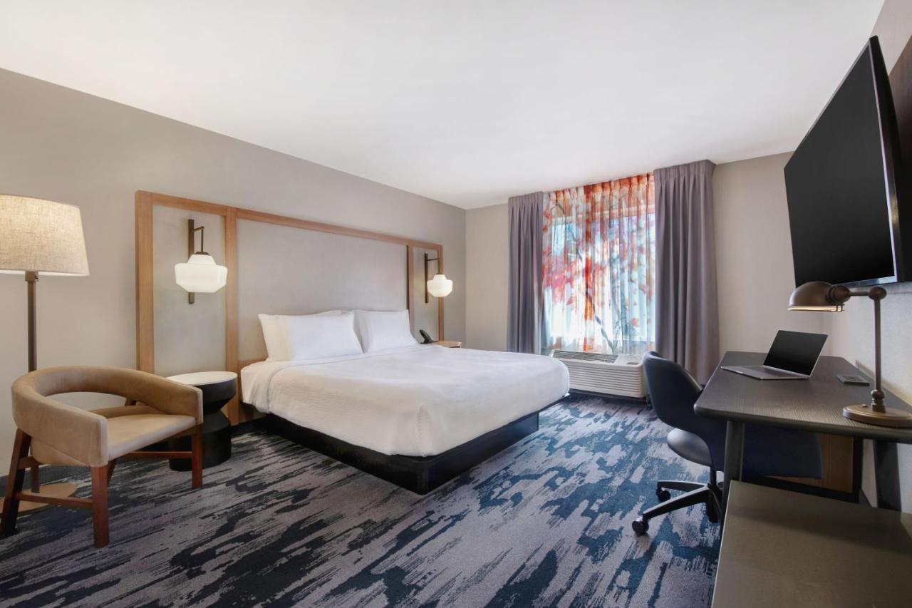 Guest King Room at Fairfield Inn & Suites by Marriott Greenwood
