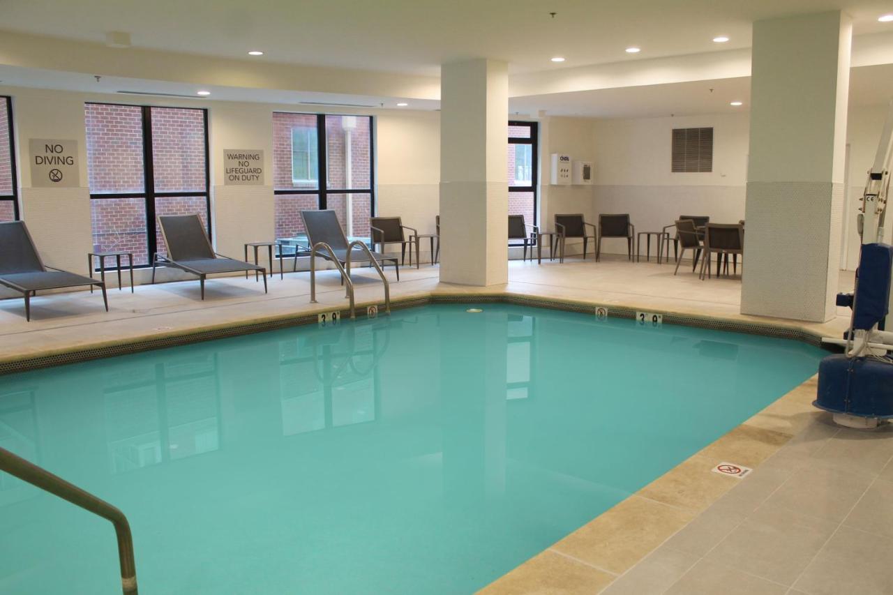 | Courtyard by Marriott Washington Capitol Hill/Navy Yard