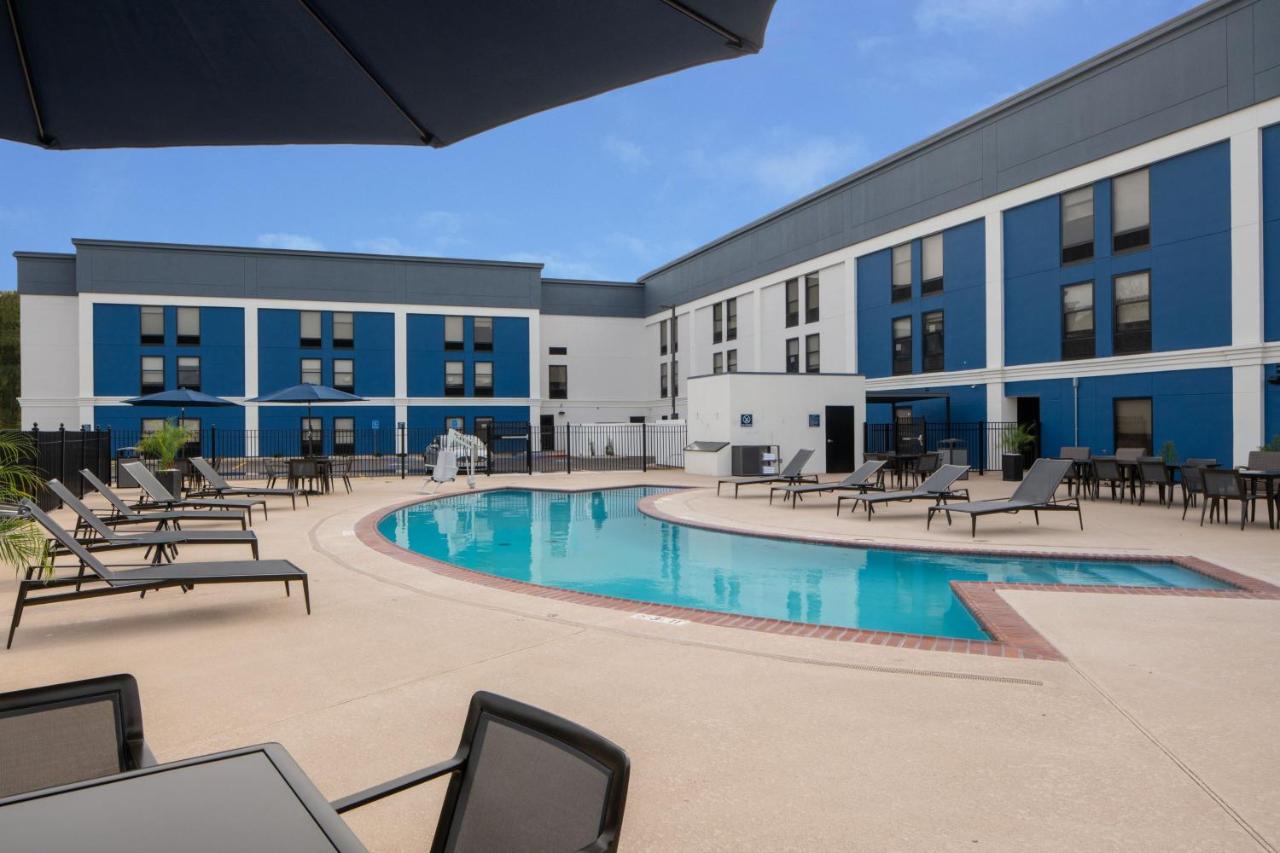  | Avalon Hotel & Suites Alexandria