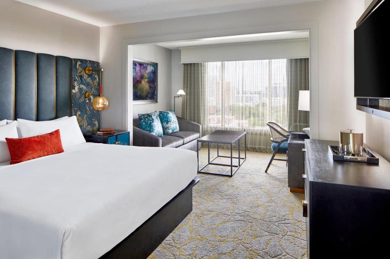 Guest room, 1 King Bed at Hotel Beauden, Autograph Collection