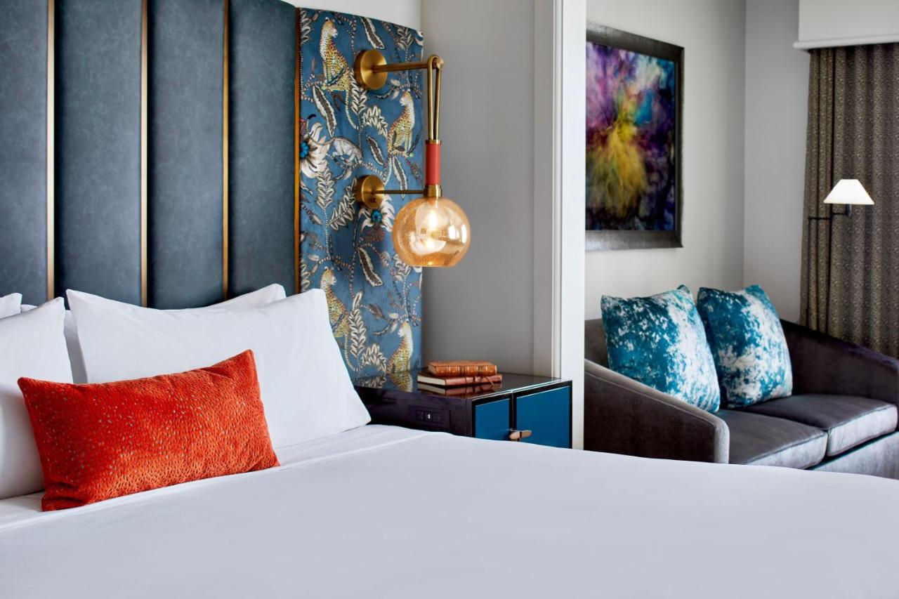 Guest room, 1 King Bed at Hotel Beauden, Autograph Collection