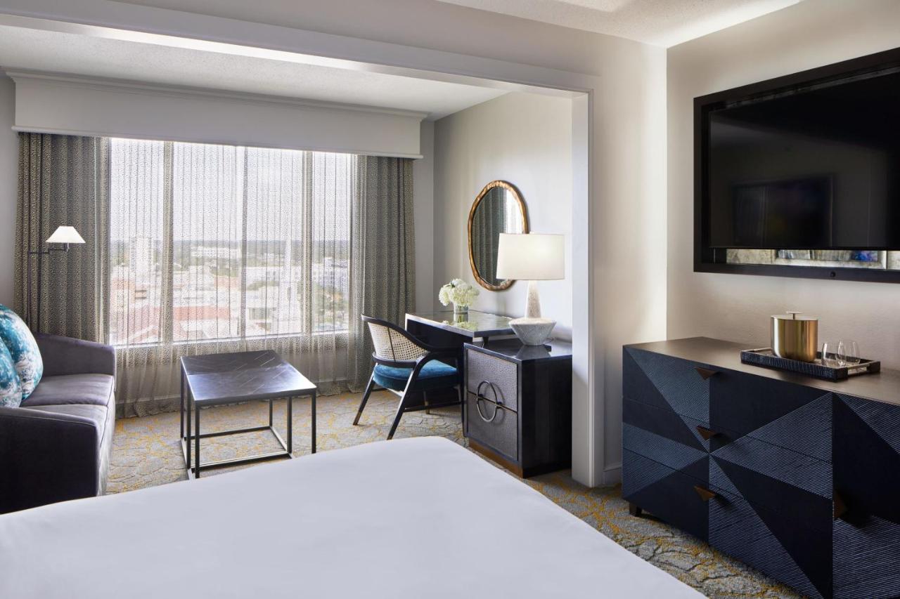 Guest room, 1 King Bed at Hotel Beauden, Autograph Collection