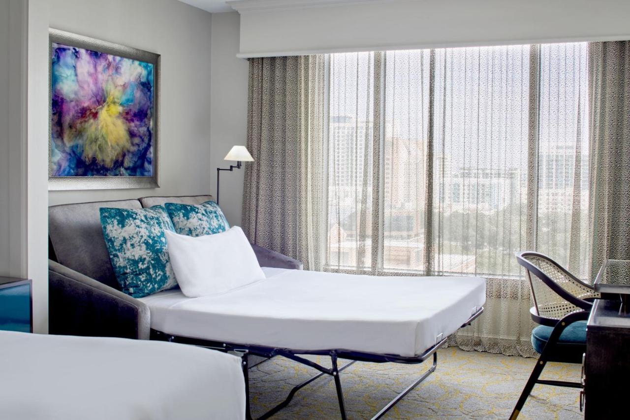 King Suite with Sofa Bed and Spa Bath at Hotel Beauden, Autograph Collection