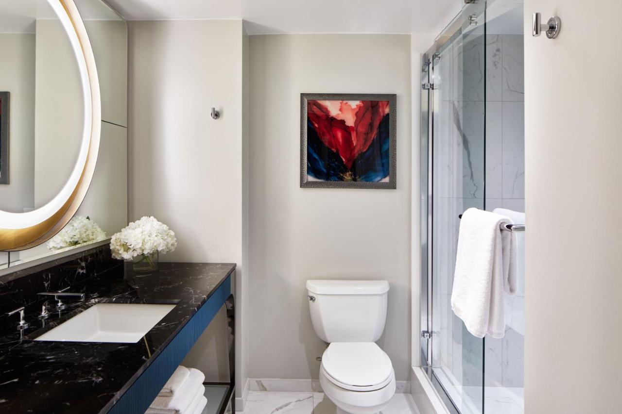 Guest room, 1 King Bed at Hotel Beauden, Autograph Collection