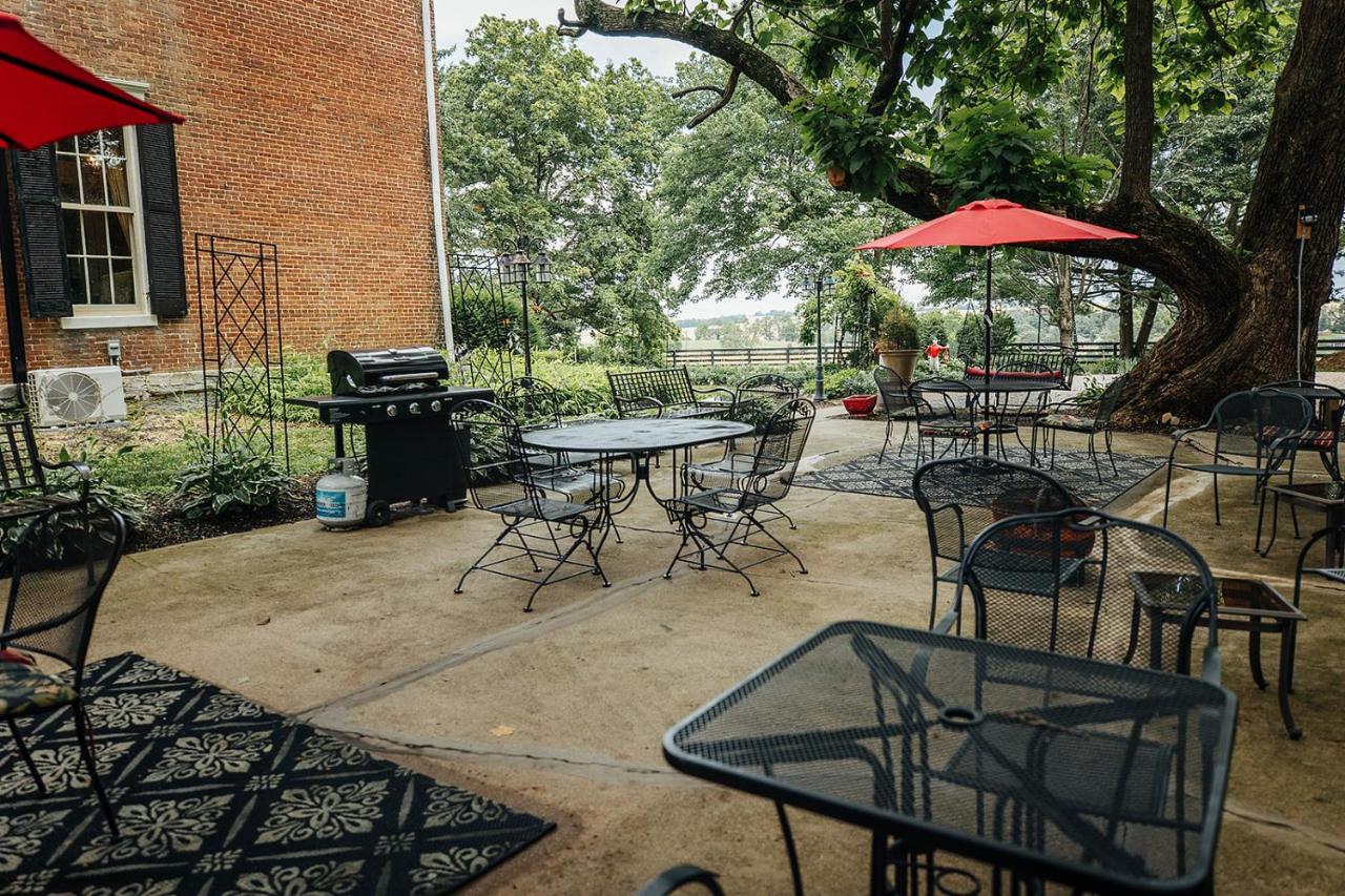 | Maple Hill Manor Bed & Breakfast