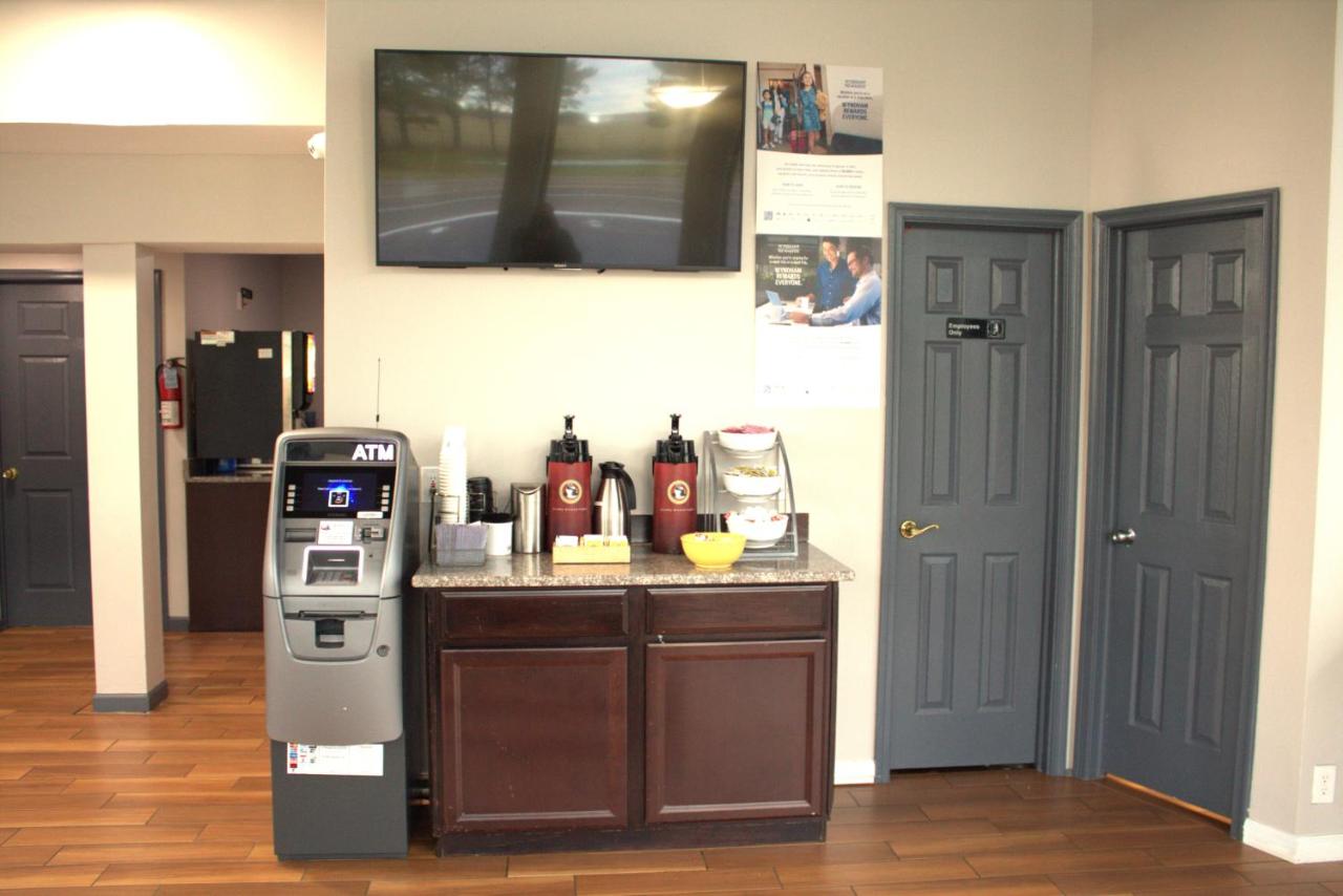 | Days Inn by Wyndham Wrightstown