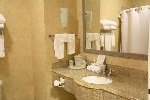  | Holiday Inn Express Hotel and Suites Orange, an IHG Hotel