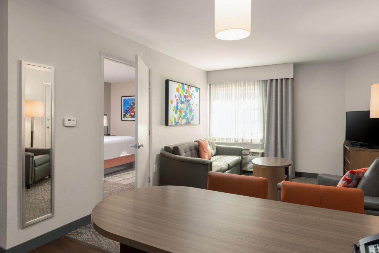  | Candlewood Suites Anaheim - Resort Area, an IHG Hotel
