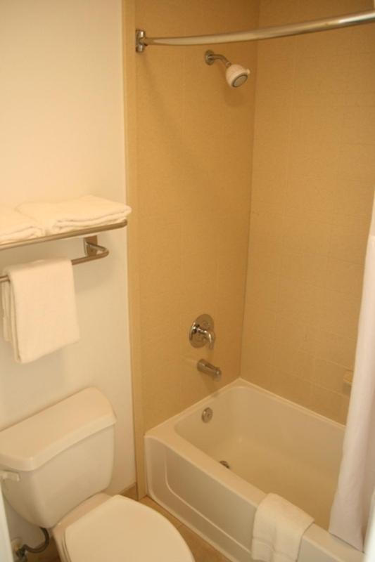 King Room at Quality Inn Clute Freeport
