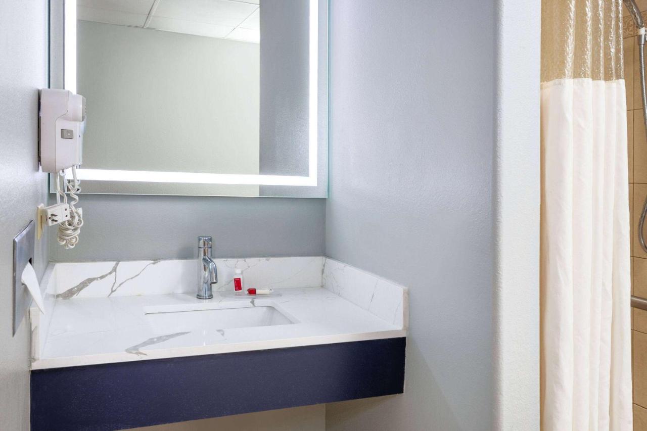 2 Queen Beds, Mobility Accessible Room, Roll-In Shower, Non-Smoking at AmericInn by Wyndham Peoria
