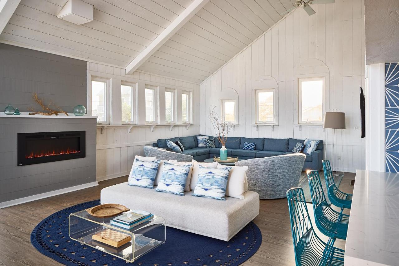 | Blue - Inn on the Beach