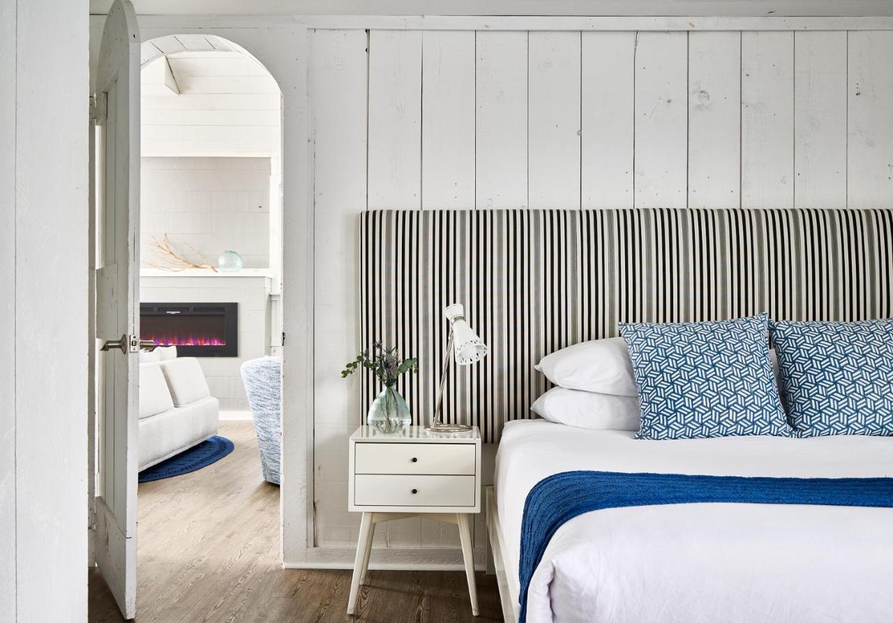| Blue - Inn on the Beach