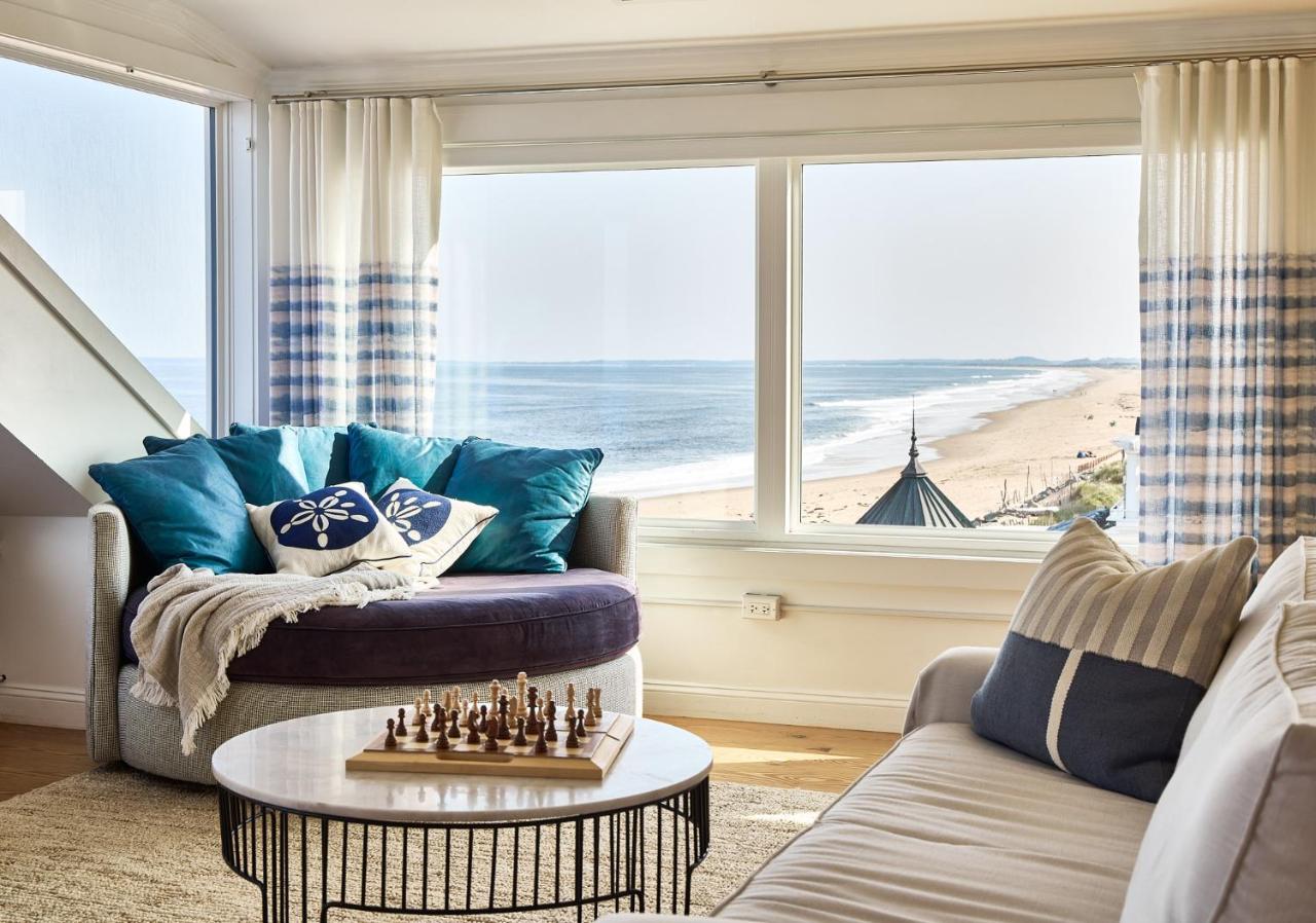 | Blue - Inn on the Beach